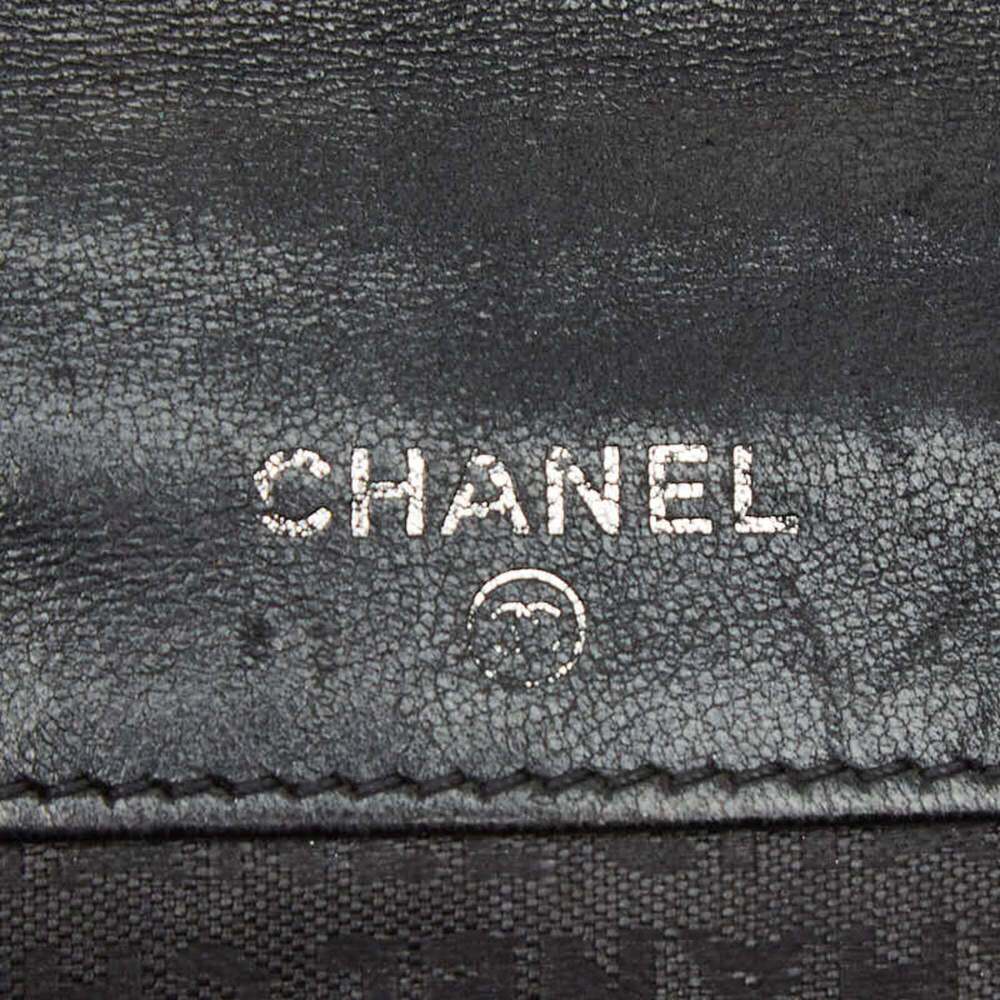 CHANEL Authentic Black Leather Wallet - Picture 8 of 10